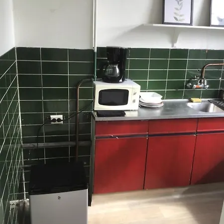 Frank's And Chong's Excellent Location Vendégház