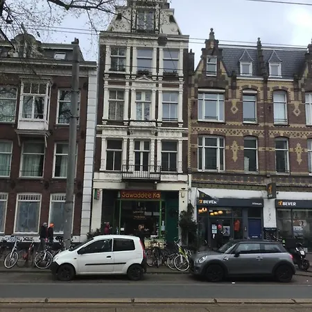 Frank's And Chong's Excellent Location Amszterdam